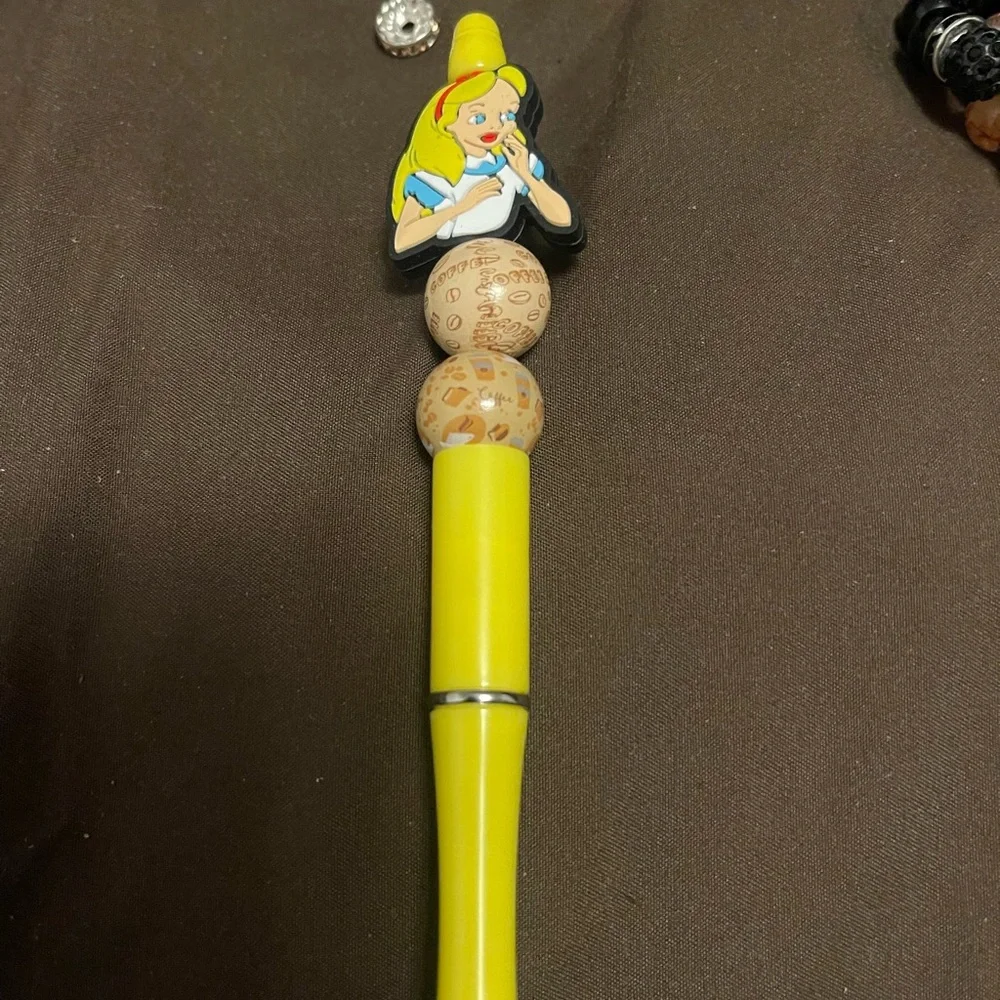 Alice in Wonderland Themed Pen